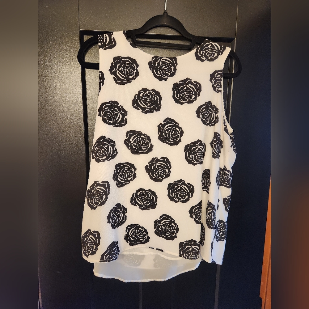 Black and white rose shirt